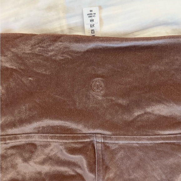 Lululemon Velvet Wunder Lounge High-Rise Tight 28” Size 8 - Picture 4 of 5